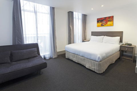 Causeway Inn On The Mall - Perths Hotel 9