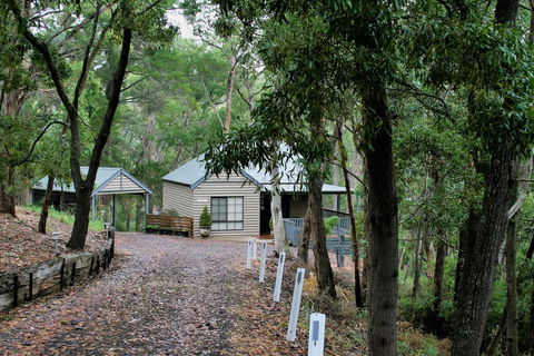 Tangenong Cottages - Perths Hotel 16