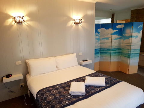 Tropicana Motor Inn - Perths Hotel 2