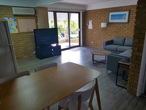 Tropicana Motor Inn - Perths Hotel 33