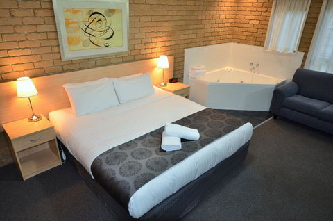 Tropicana Motor Inn - Perths Hotel 5
