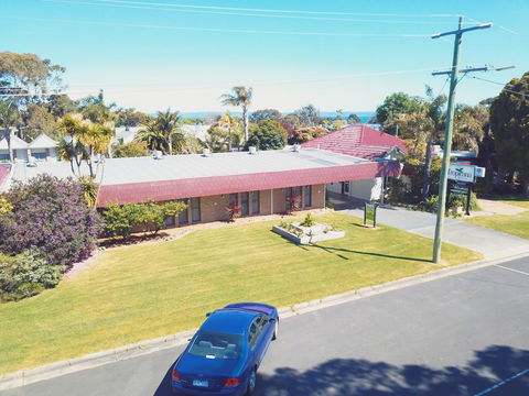 Tropicana Motor Inn - Perths Hotel 17