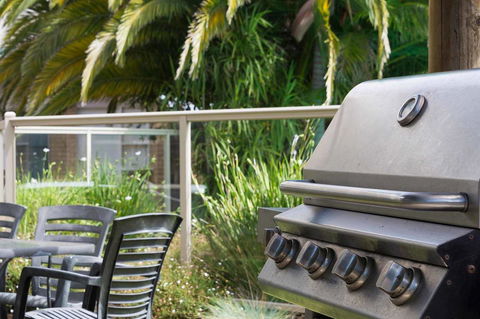 Tropicana Motor Inn - Perths Hotel 43