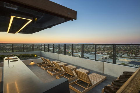 Quest Flemington Central - Perths Hotel 7