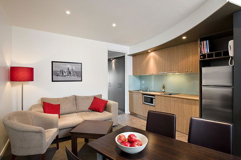 The Waves Apartments - Perths Hotel 2