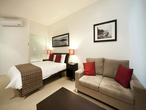 The Waves Apartments - Perths Hotel 13