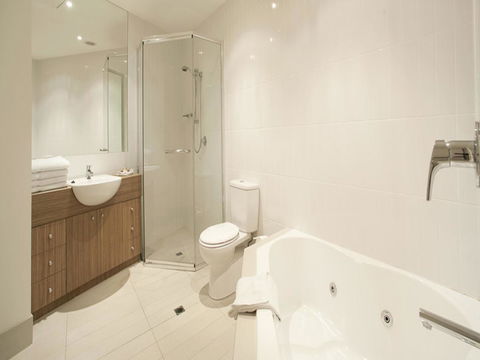 The Waves Apartments - Perths Hotel 25