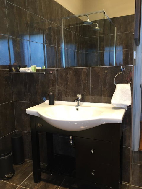 Little River Bed And Breakfast - Perths Hotel 13