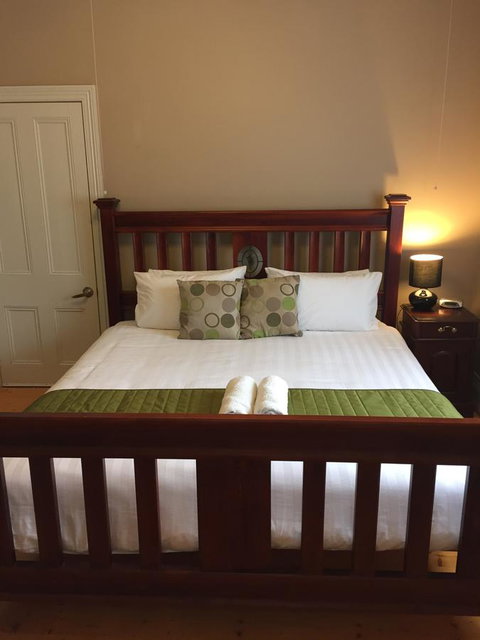 Little River Bed And Breakfast - Perths Hotel 24