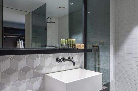 Peppers Docklands - Perths Hotel 22