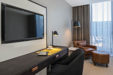 Peppers Docklands - Perths Hotel 12