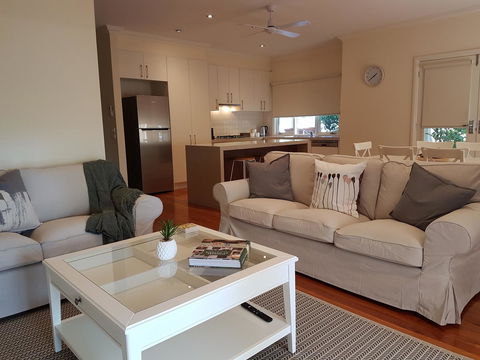 Healesville House - Fig Tree House - Perths Hotel 7