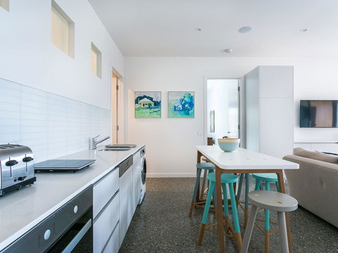 Lansdowne Villa - With Swimming Pool - Perths Hotel 6