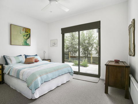 Lansdowne Villa - With Swimming Pool - Perths Hotel 9