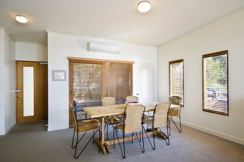 Lornebeach Apartments - Perths Hotel 42
