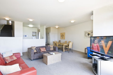Lornebeach Apartments - Perths Hotel 5