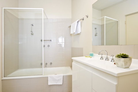 Lornebeach Apartments - Perths Hotel 30