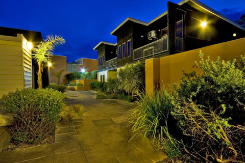 Lornebeach Apartments - Perths Hotel 6