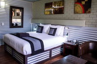 Book Morwell Accommodation Vacations Perths Hotel Perths Hotel