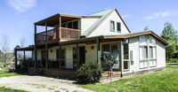 Book Beechworth Accommodation Vacations Perths Hotel Perths Hotel