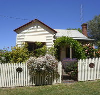 Miss Pym's Cottage - Perths Hotel