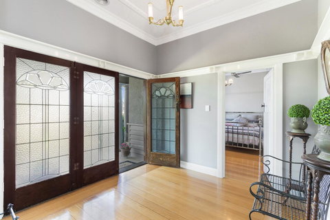 HogmortHomes Neale Street - Perths Hotel 7