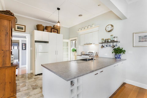 HogmortHomes Neale Street - Perths Hotel 8