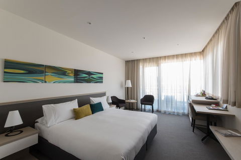 Quarters At Flinders Hotel - Perths Hotel 2