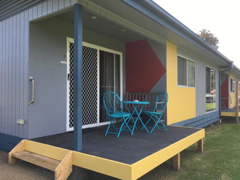 Lakeside At Mallacoota - Perths Hotel 10