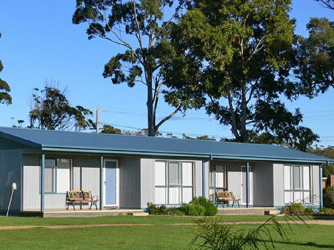 Lakeside At Mallacoota - Perths Hotel 31