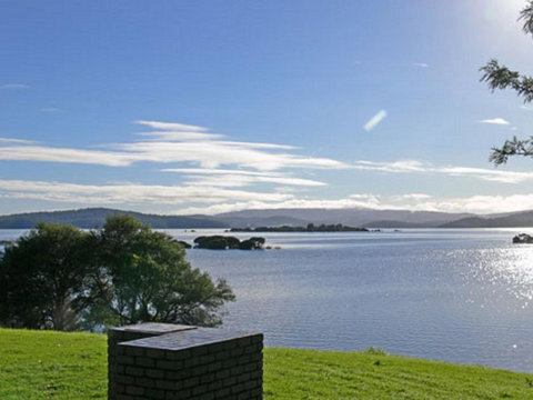 Lakeside At Mallacoota - Perths Hotel 0