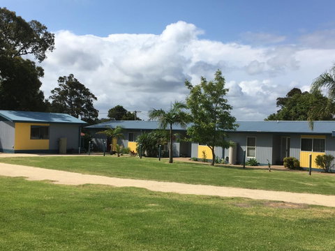 Lakeside At Mallacoota - Perths Hotel 9