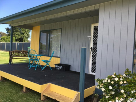 Lakeside At Mallacoota - Perths Hotel 7
