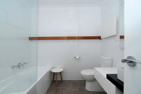 The Break Beachside - Perths Hotel 1