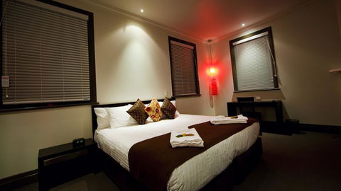 The Burwood Inn - Perths Hotel 1