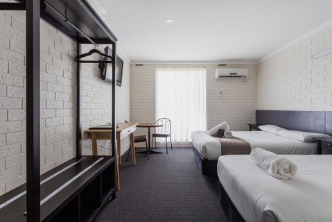 The Busselton Motel - Perths Hotel 2