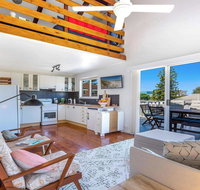 The Chalet at Callala Beach - beach house character - Perths Hotel