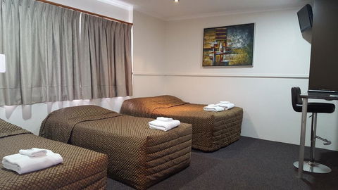 The Commercial Hotel Motel - Perths Hotel 0