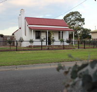 The Cottage - Perths Hotel