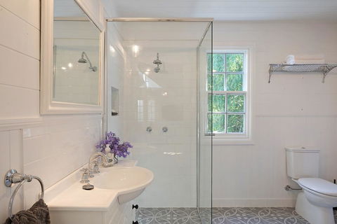 The Cottage - Perths Hotel 0