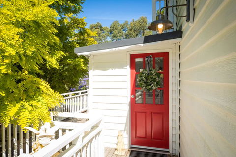 The Cottage - Perths Hotel 1