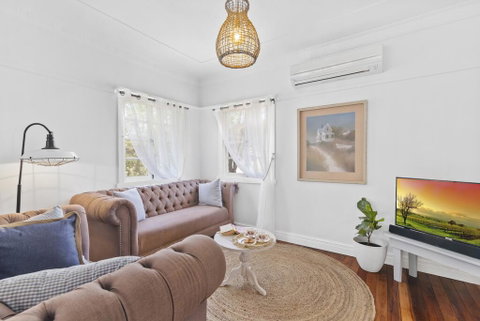 The Cottage On Lamington - Perths Hotel 3