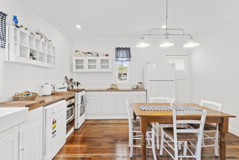 The Cottage On Lamington - Perths Hotel 0