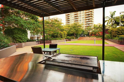 The Docks On Goodwin - Perths Hotel 3