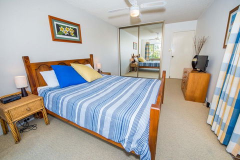 The Dunes Unit 5 - Fingal Bay - Perths Hotel 3