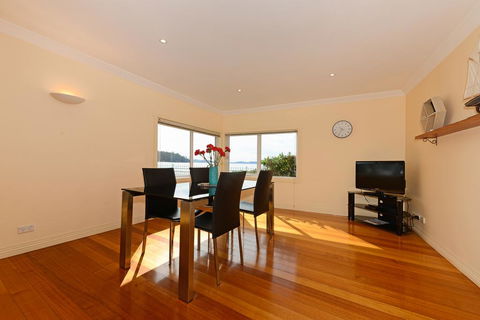 The Esplanade Kingston Beachfront - Perths Hotel 2
