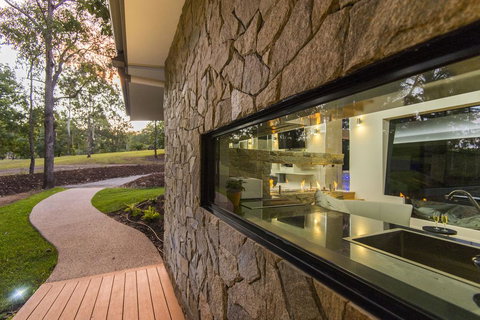 The Feathered Nest - Luxury Wildlife Retreat - Perths Hotel 2