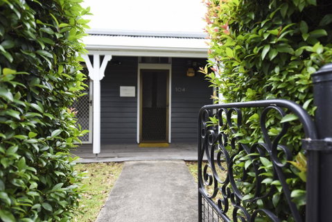 The Grey House - Perths Hotel 2