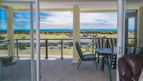 The Haven - 6A Turnberry Drive - Perths Hotel 1