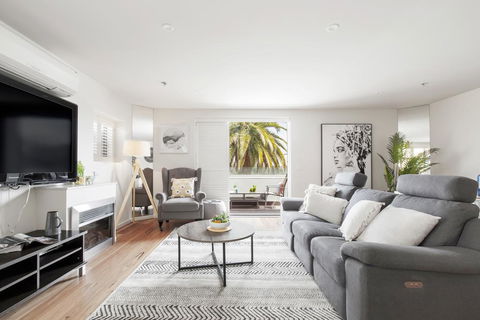 The Jetty Apartment By Ready Set Host - Perths Hotel 0
